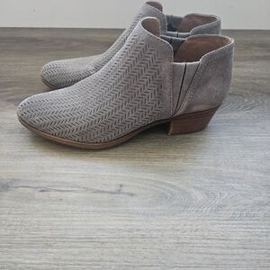 Lucky Brand Textured Gray Ankle Booties
